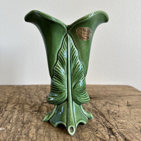Camark Pottery Vase Calla Lily Leaf Green 8" Shape 597 Original Stickers 1940s - Picture 3 of 11